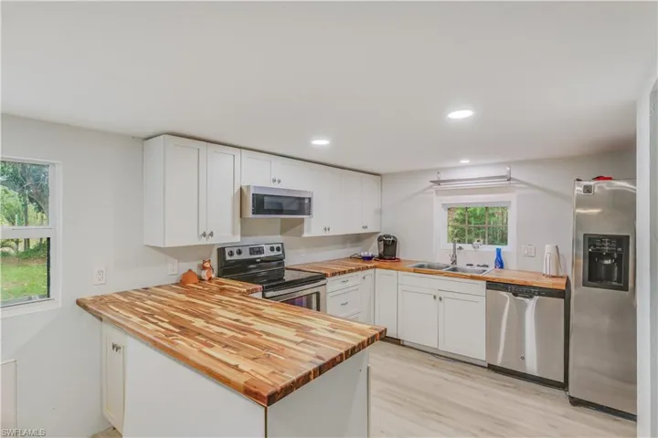 10871 Shirley Ln, North Fort Myers, Florida 33917