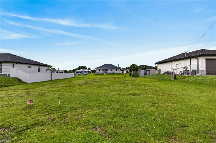 173 Peerless St, Lehigh Acres, Florida 33974