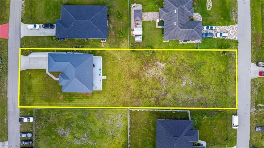 173 Peerless St, Lehigh Acres, Florida 33974