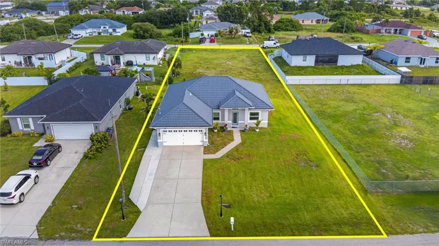 173 Peerless St, Lehigh Acres, Florida 33974
