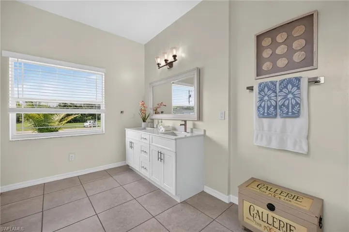 173 Peerless St, Lehigh Acres, Florida 33974