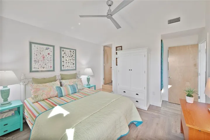 2499 Harbour Ln, Sanibel, Florida 33957