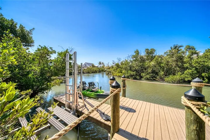 2499 Harbour Ln, Sanibel, Florida 33957