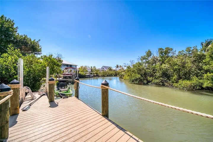 2499 Harbour Ln, Sanibel, Florida 33957