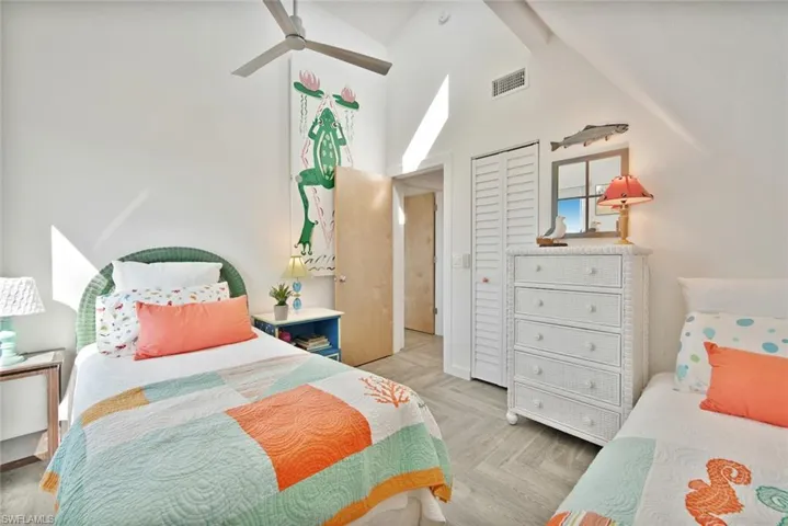 2499 Harbour Ln, Sanibel, Florida 33957