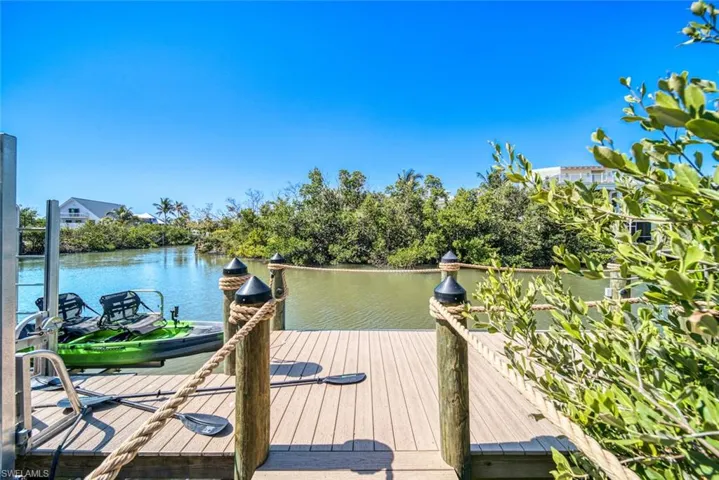 2499 Harbour Ln, Sanibel, Florida 33957