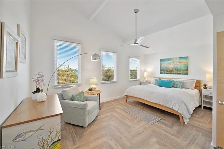 2499 Harbour Ln, Sanibel, Florida 33957
