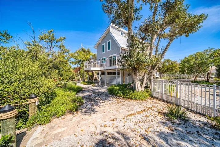 2499 Harbour Ln, Sanibel, Florida 33957