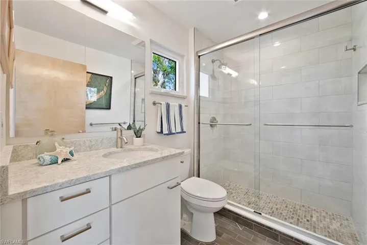 2499 Harbour Ln, Sanibel, Florida 33957