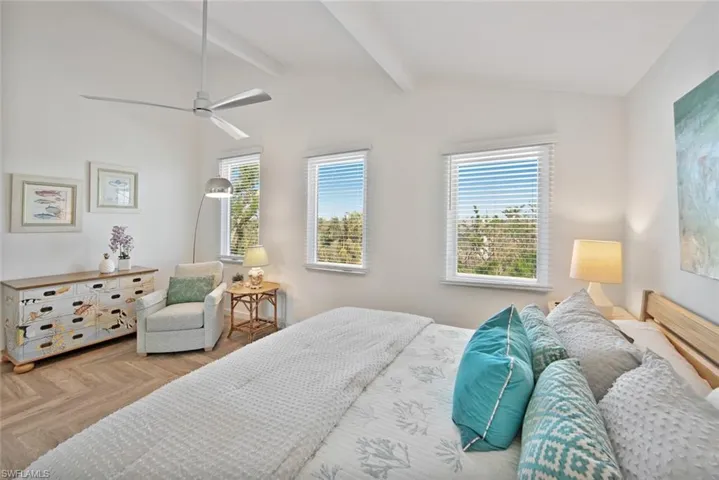2499 Harbour Ln, Sanibel, Florida 33957