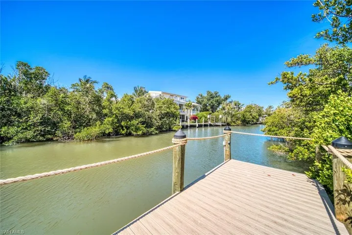 2499 Harbour Ln, Sanibel, Florida 33957