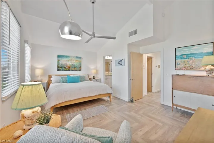 2499 Harbour Ln, Sanibel, Florida 33957
