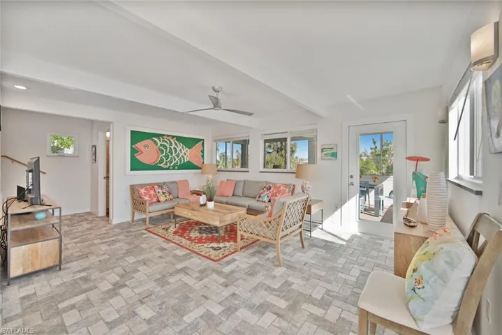 2499 Harbour Ln, Sanibel, Florida 33957