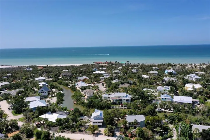 2499 Harbour Ln, Sanibel, Florida 33957
