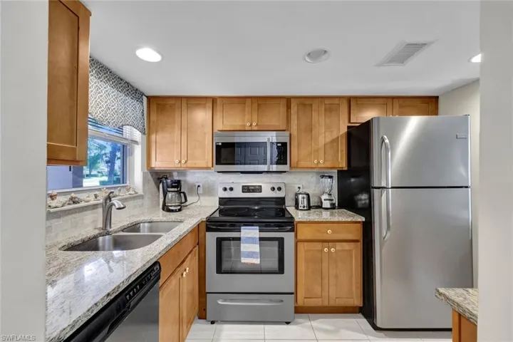 100 Forest Lakes Blvd 110, Naples, Florida 34105