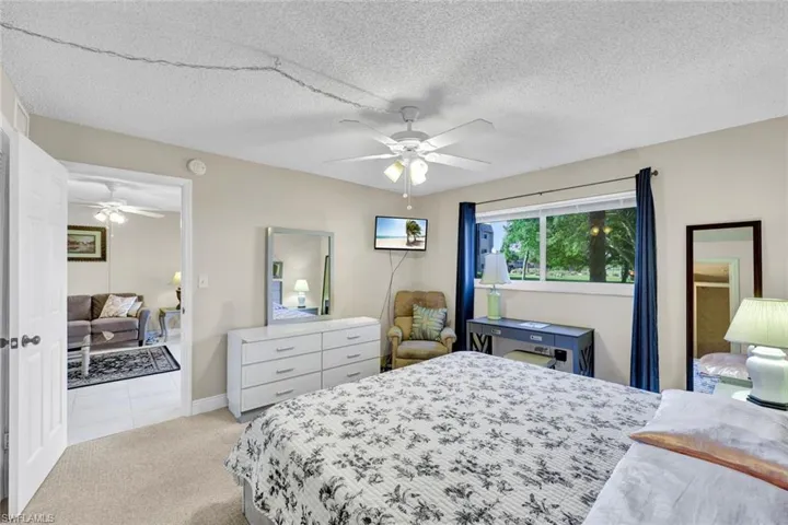 100 Forest Lakes Blvd 110, Naples, Florida 34105