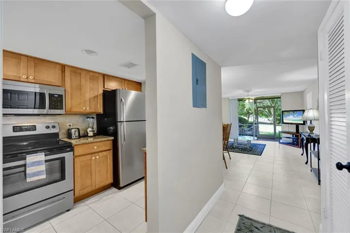 100 Forest Lakes Blvd 110, Naples, Florida 34105
