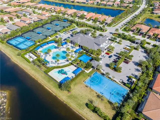 11555  Meadowrun  CIR, Fort Myers, FL 33913