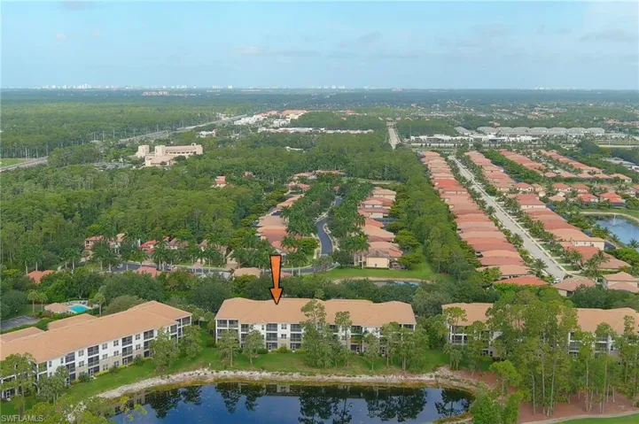 8247 Parkstone Pl 206, Naples, Florida 34120