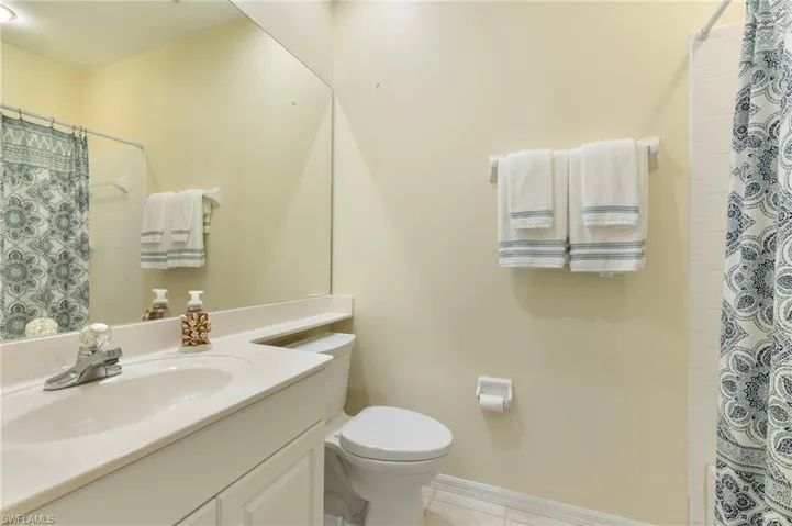 8247 Parkstone Pl 206, Naples, Florida 34120