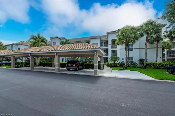 8247 Parkstone Pl 206, Naples, Florida 34120