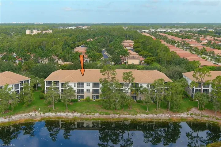 8247 Parkstone Pl 206, Naples, Florida 34120