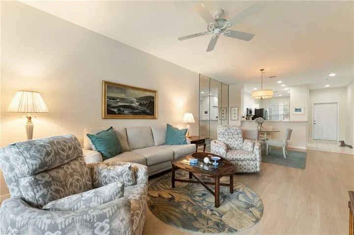 8247 Parkstone Pl 206, Naples, Florida 34120