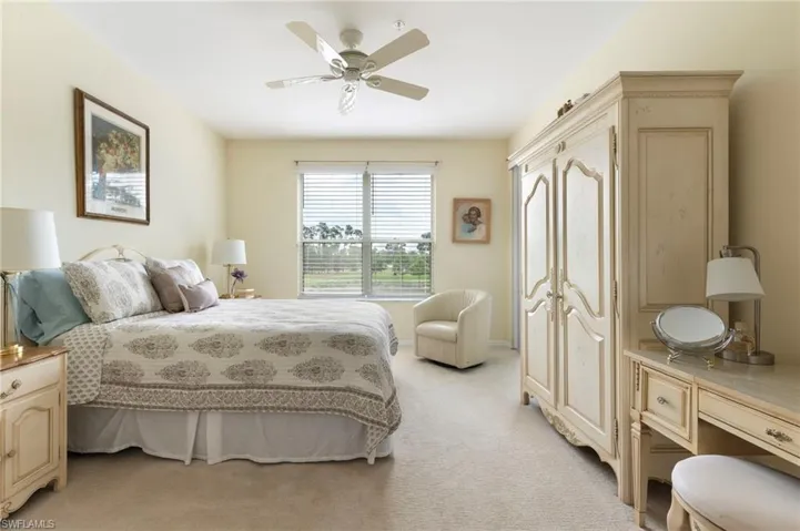 8247 Parkstone Pl 206, Naples, Florida 34120