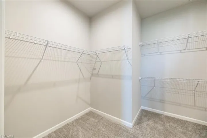 4687  Arboretum  CIR, Naples, FL 34112