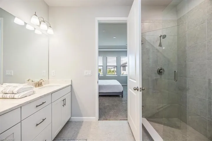4687  Arboretum  CIR, Naples, FL 34112