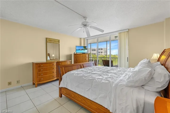 5 Bluebill Ave 403, Naples, Florida 34108