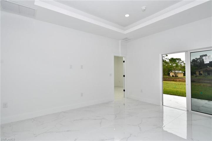 621  Tomasello  DR, Lehigh Acres, FL 33974