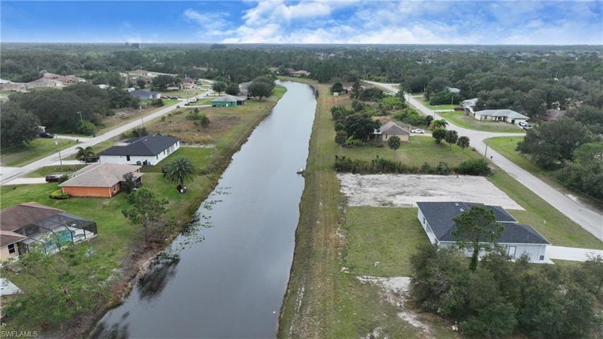 621  Tomasello  DR, Lehigh Acres, FL 33974