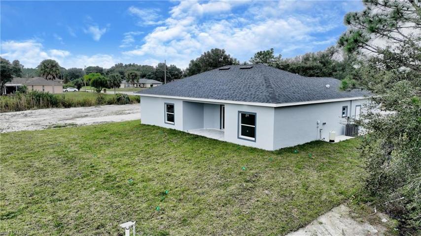 621  Tomasello  DR, Lehigh Acres, FL 33974