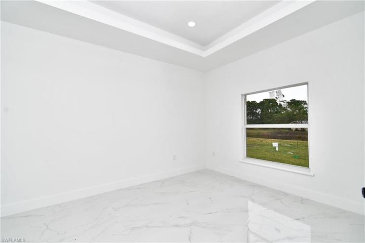 621  Tomasello  DR, Lehigh Acres, FL 33974