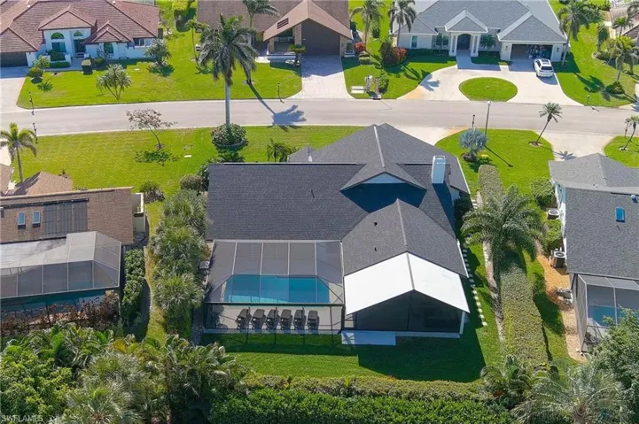 2307  Queens  WAY, Naples, FL 34112