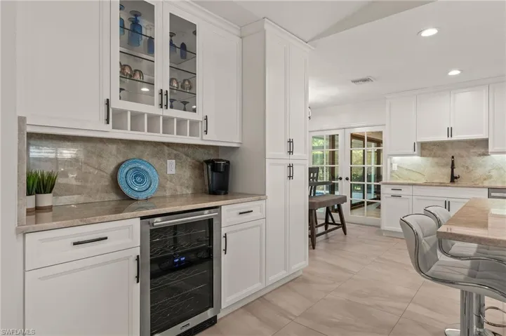 2307  Queens  WAY, Naples, FL 34112