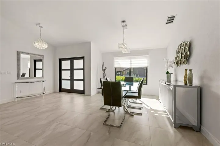 2307  Queens  WAY, Naples, FL 34112