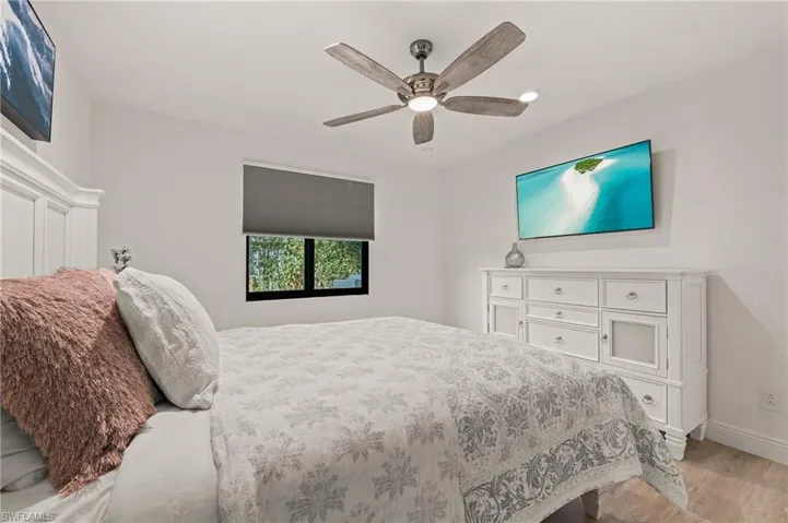 2307  Queens  WAY, Naples, FL 34112