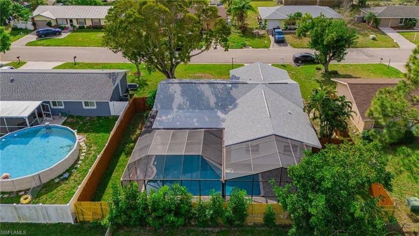 1393 White Cedar Ln, North Fort Myers, Florida 33917