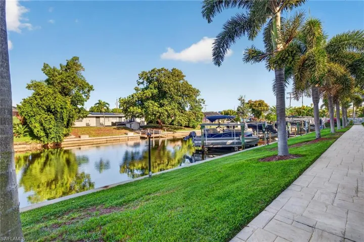 4904  Vincennes  ST, Cape Coral, FL 33904