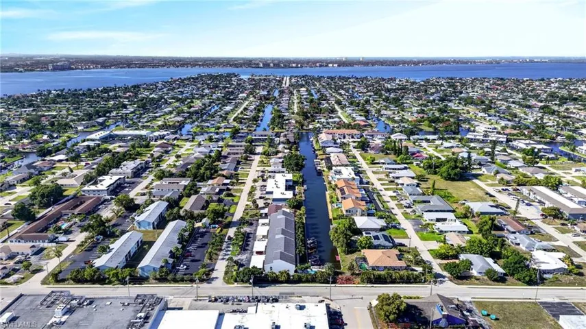 4904  Vincennes  ST, Cape Coral, FL 33904