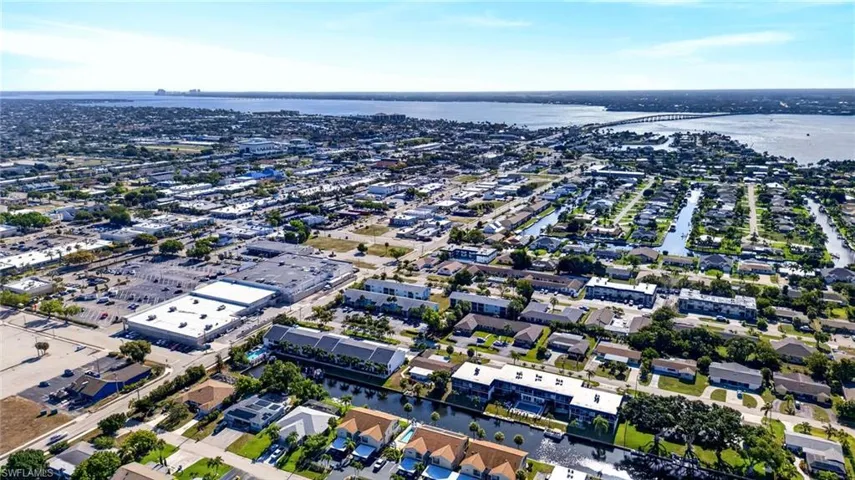 4904  Vincennes  ST, Cape Coral, FL 33904