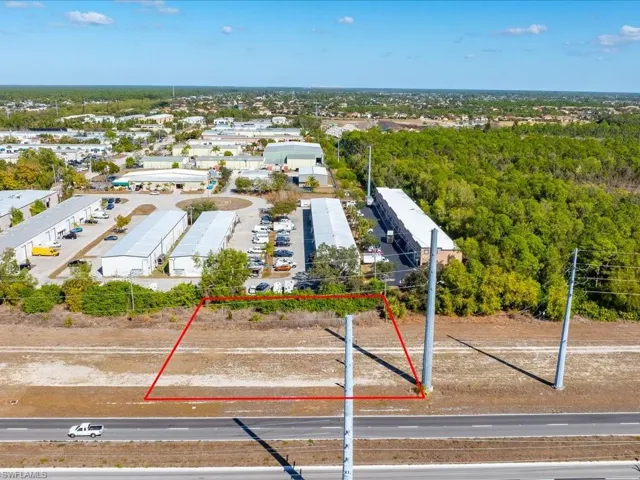 927  Kismet E PKWY, Cape Coral, FL 33909