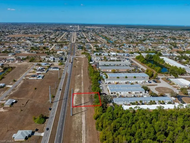 927  Kismet E PKWY, Cape Coral, FL 33909