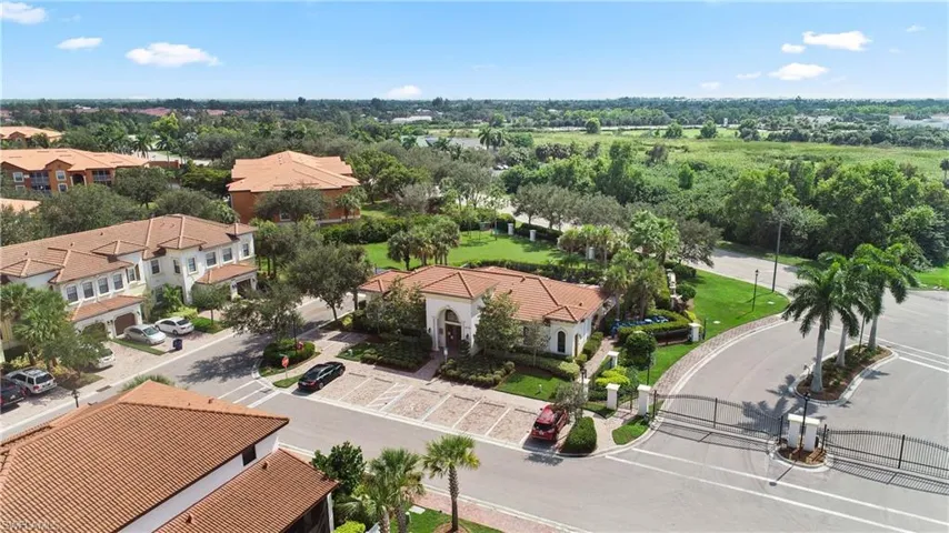 View of birds eye view of property