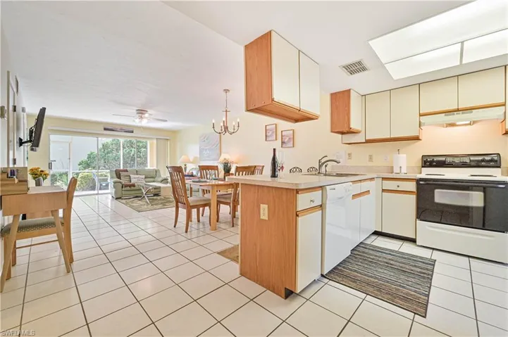 1936 Beach Pkwy # 112, Cape Coral, Florida 33904