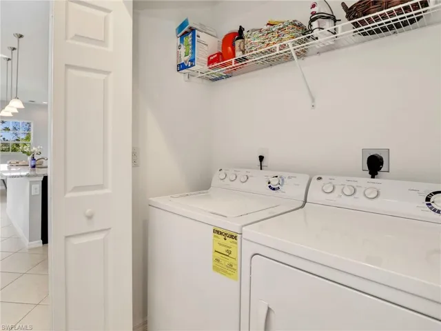Full Size In-Unit Laundry