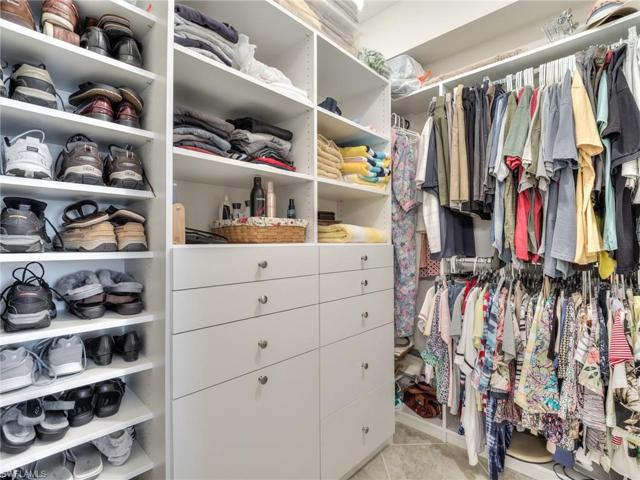 Buil-in organizer is super-efficient