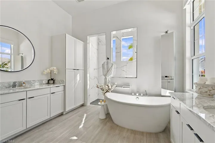 8777 Santo Domingo Dr, Naples, Florida 34112